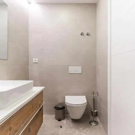 Outstanding Santos Spacious 2 Bedroom W Ac Appartement *