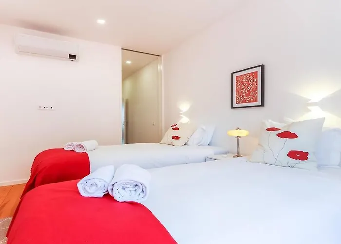 Outstanding Santos Spacious 2 Bedroom W Ac Апартаменты Лиссабон