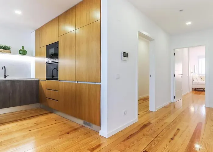 Outstanding Santos Spacious 2 Bedroom W Ac * Лиссабон