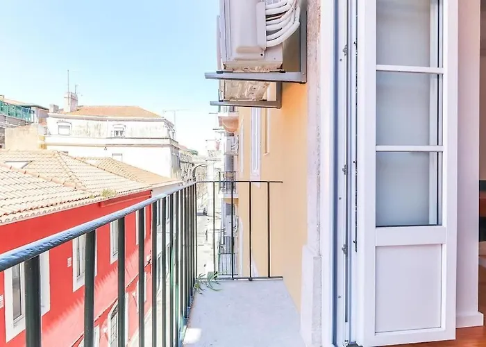 Апартаменты Outstanding Santos Spacious 2 Bedroom W Ac