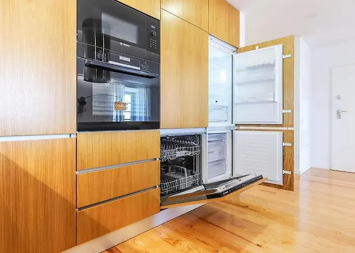 Outstanding Santos Spacious 2 Bedroom W Ac Апартаменты Лиссабон